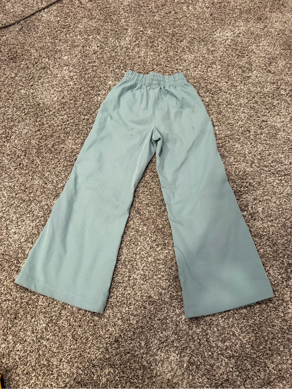 Nike Kids Youth Wide Leg Pants Size Small Sage Green Woven Elastic Waist Swoosh